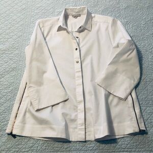 Hinson Wu Savannah button down blouse top. Size medium.